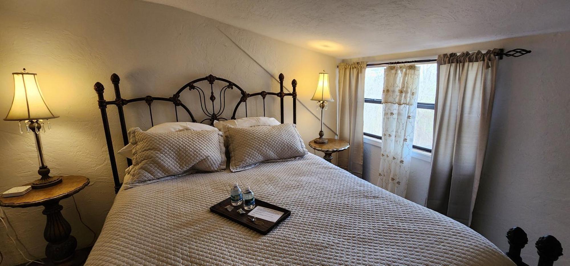 Lily Creek Lodge Далонеґа Екстер'єр фото