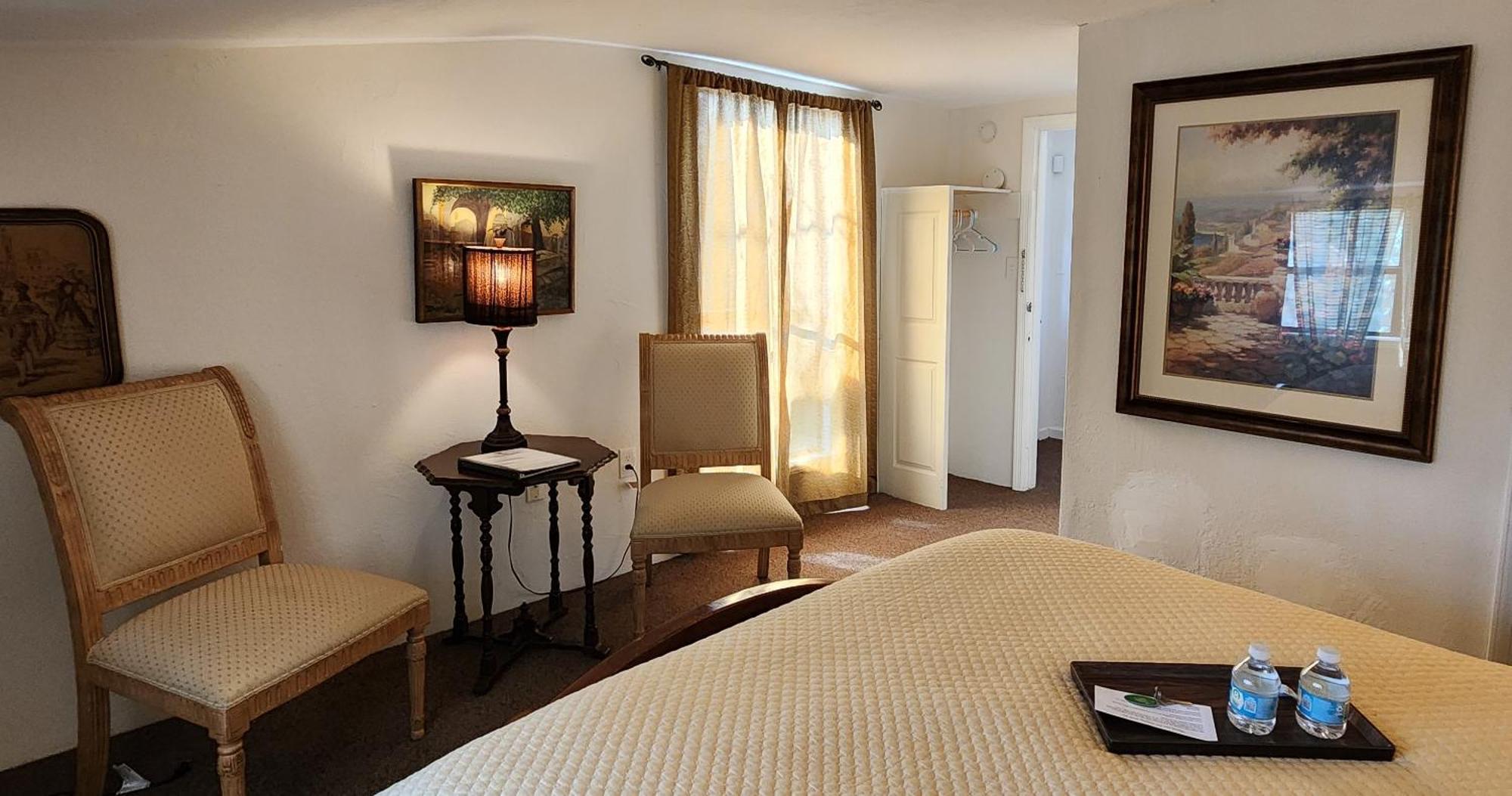 Lily Creek Lodge Далонеґа Екстер'єр фото