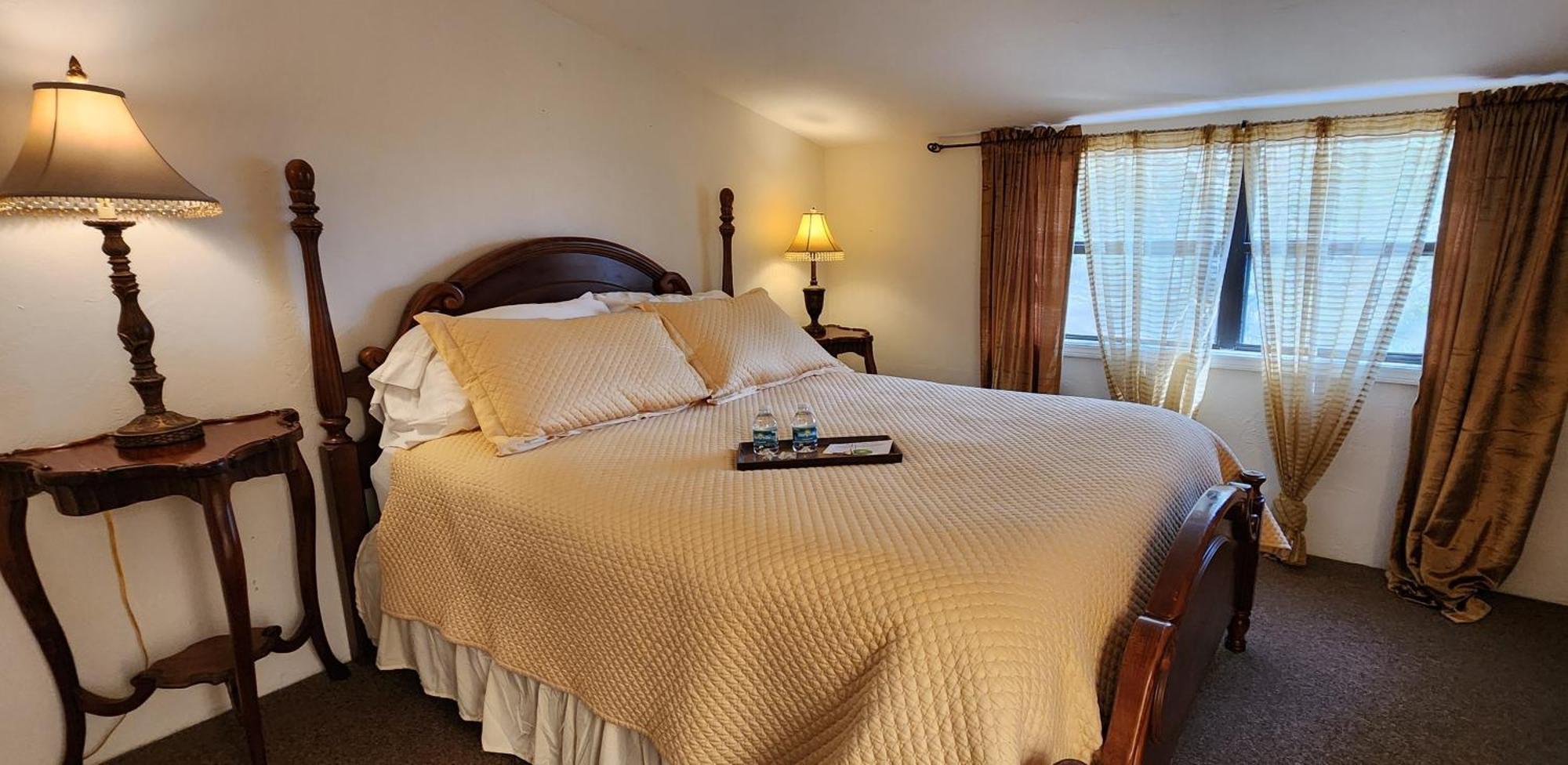 Lily Creek Lodge Далонеґа Екстер'єр фото