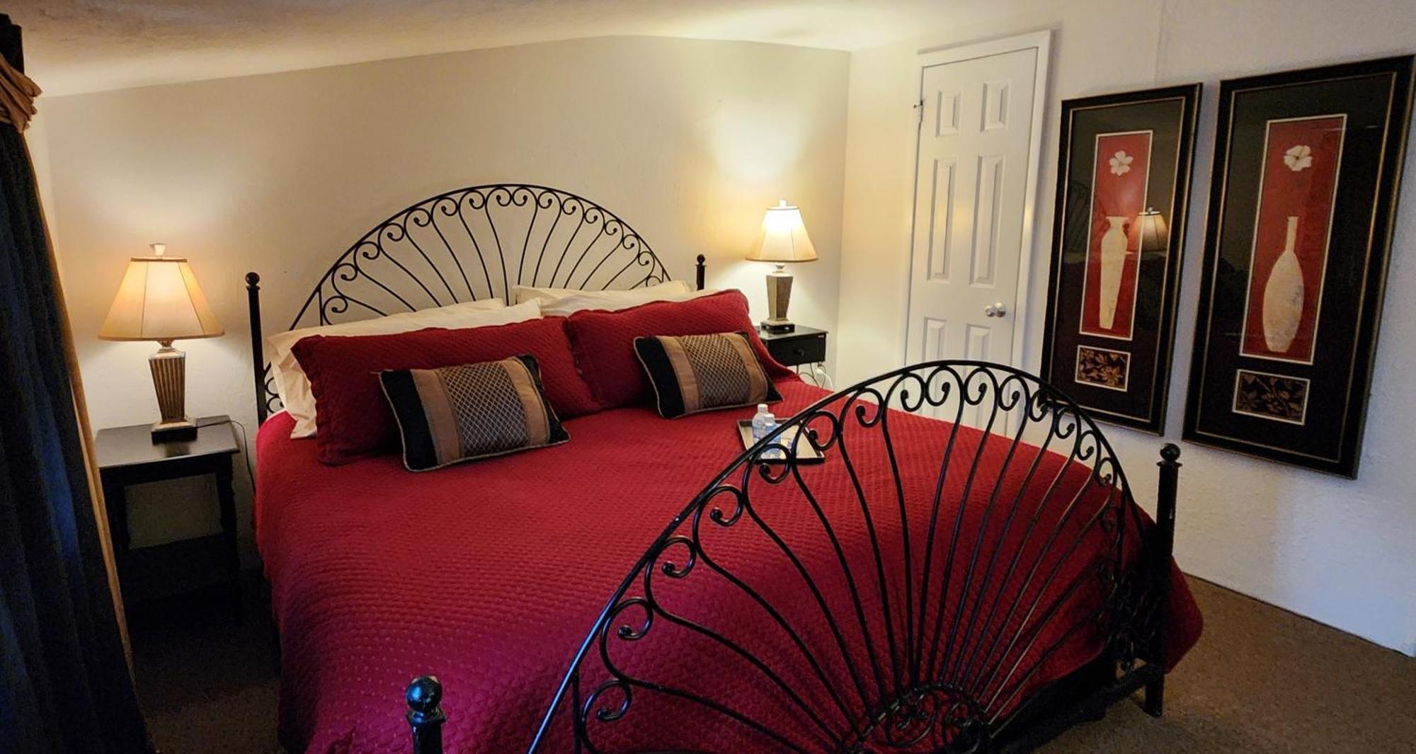 Lily Creek Lodge Далонеґа Екстер'єр фото