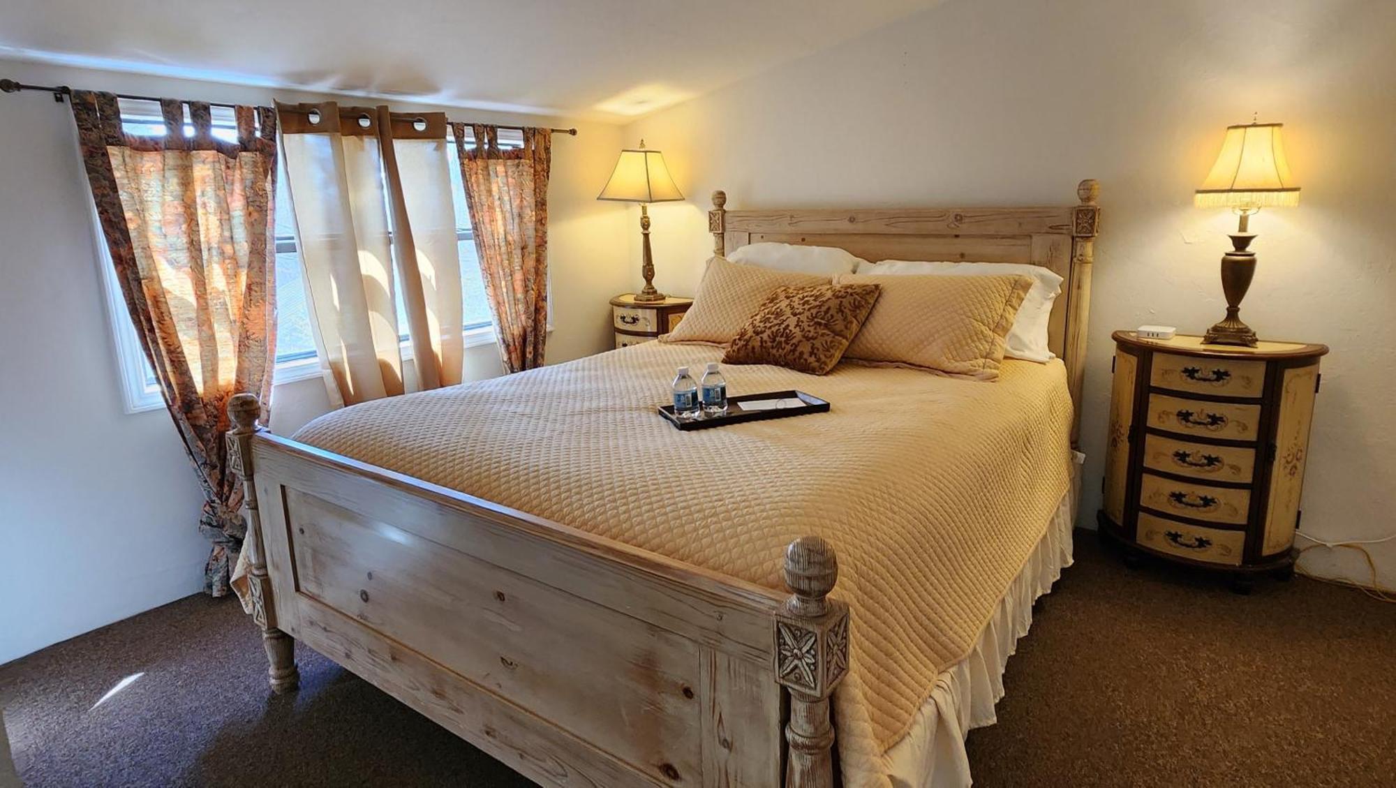 Lily Creek Lodge Далонеґа Екстер'єр фото